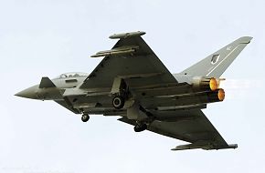 EuroFighter flies with Meteor missile