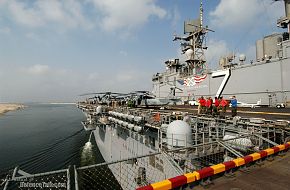 USS Iwo Jima (LHD 7) - Amphibious Assault Ship