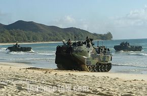 Amphibious Assault Vehicles (AAV) during RIMPAC 2006