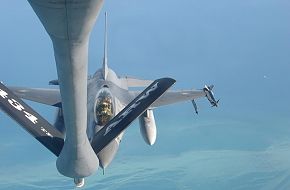 PAF F-16 Refueling