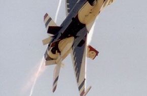 f-16 Thunderbird.