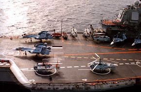 Ka-27 and Su-33 on Kuznetsov