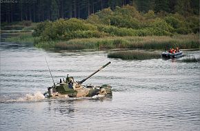 BMD-4 river crossing