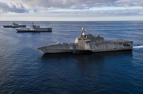USS Independence (LCS 2), USS Manchester (LCS 14), and USS Tulsa (LCS 16)