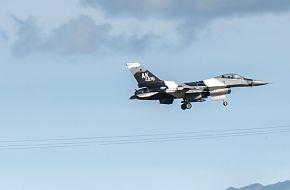 F-16 Fighting Falcon approaches for a landing