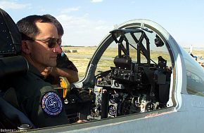 The Hungarian airman familiarize the MIG-29 - cockpit to Co-Director of Exe