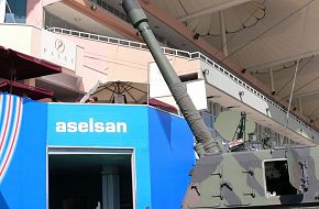 T-155 FIRTINA / IDEF 2005 - Land Weapon Systems