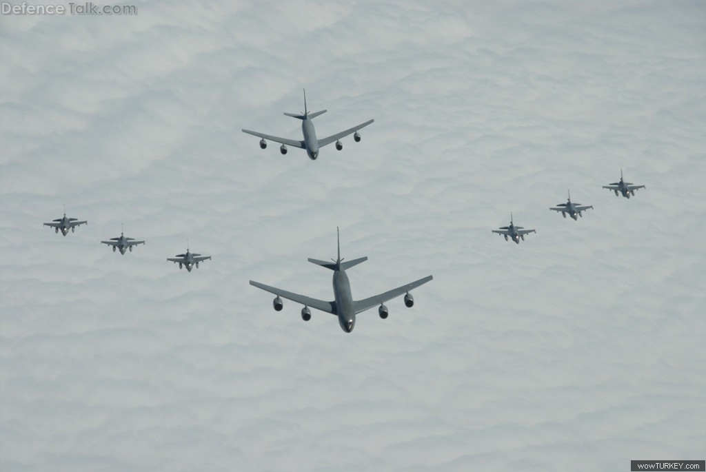 2 KC-135R with F-16's
