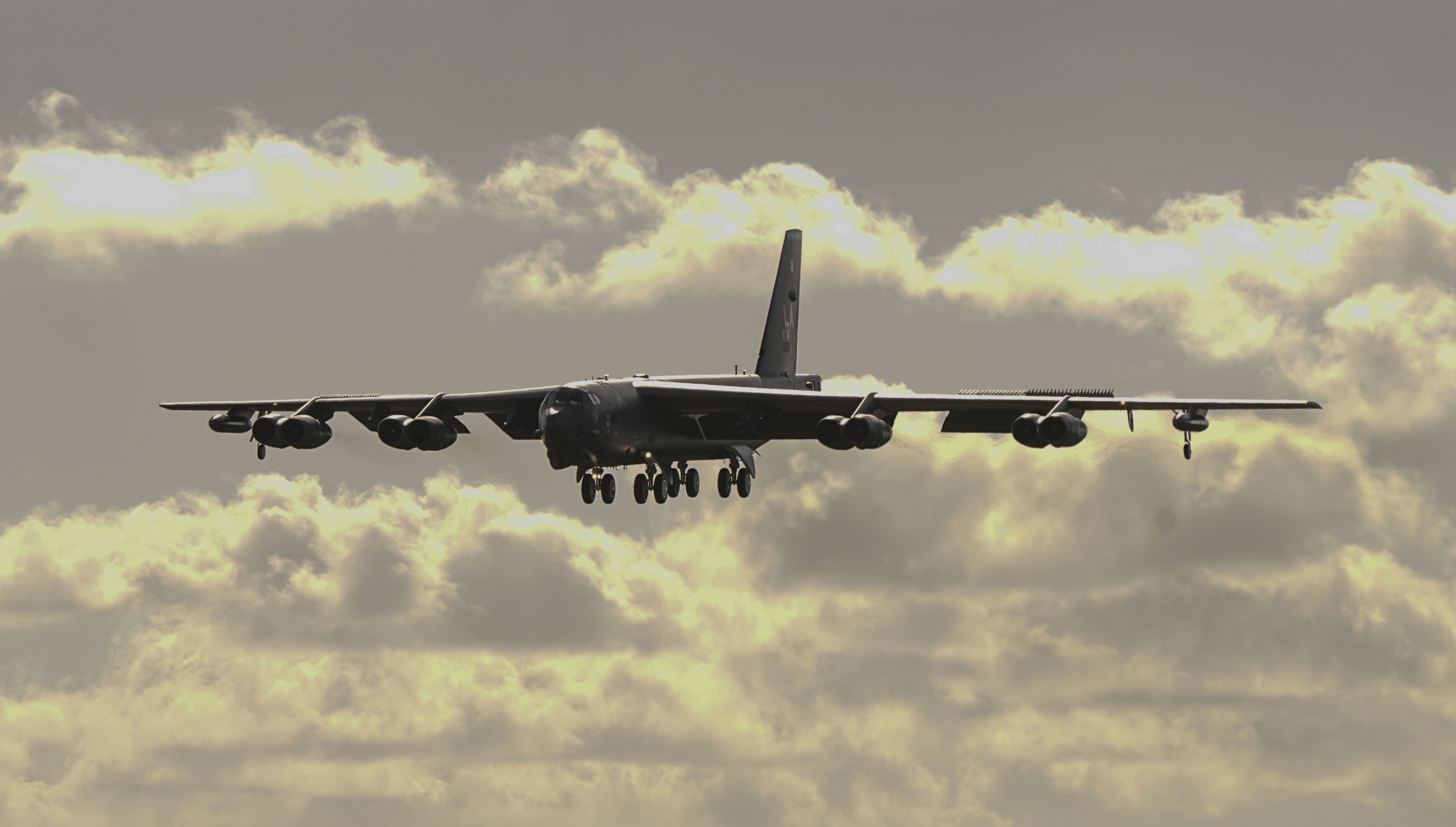 B-52H Stratofortress bomber prepares to land
