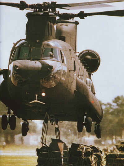 CH-47D/MH-47E CHINOOK HEAVY LIFT HELICOPTER, USA