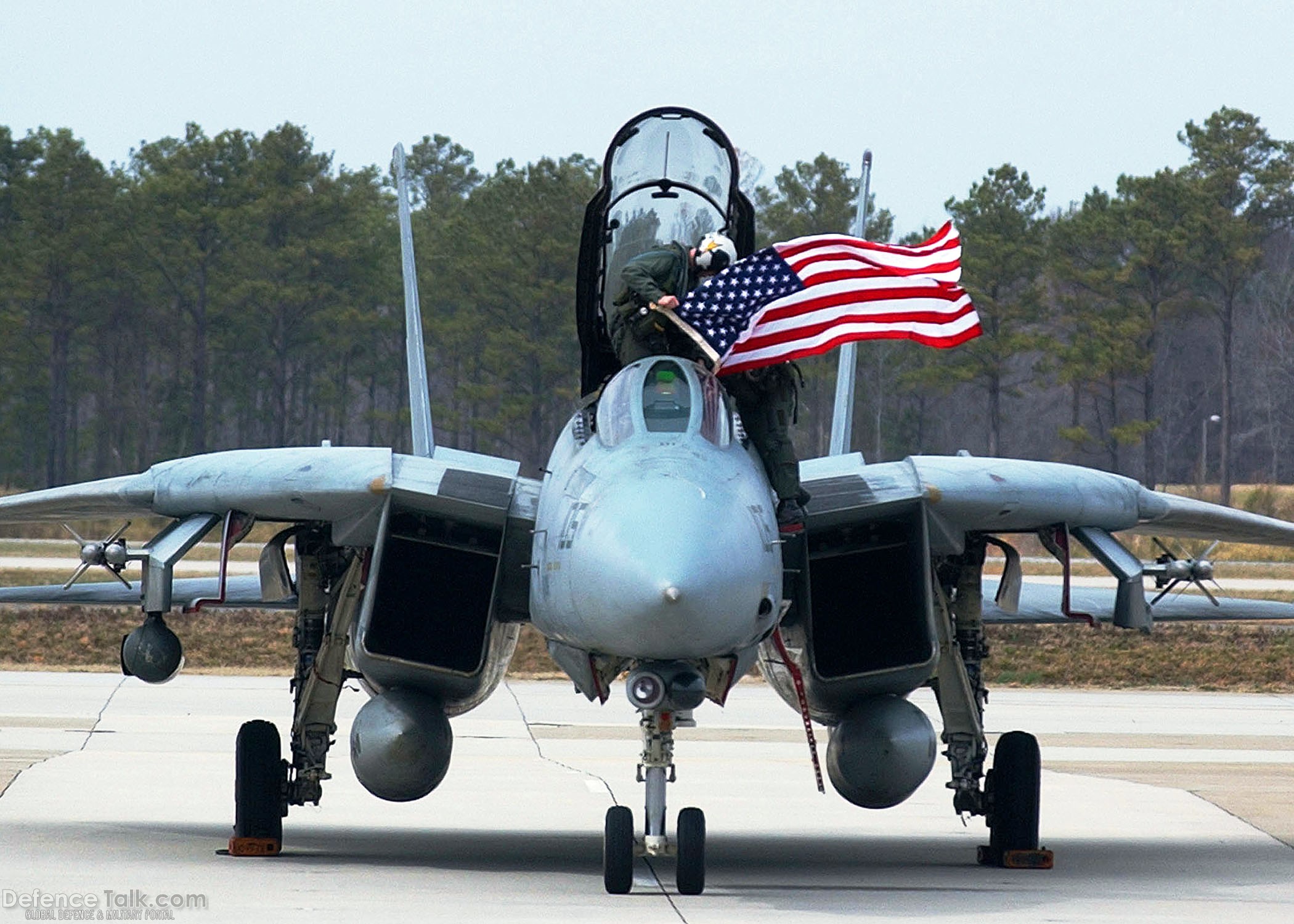 F-14 Tomcat Fighter's Final Deployment - US Navy