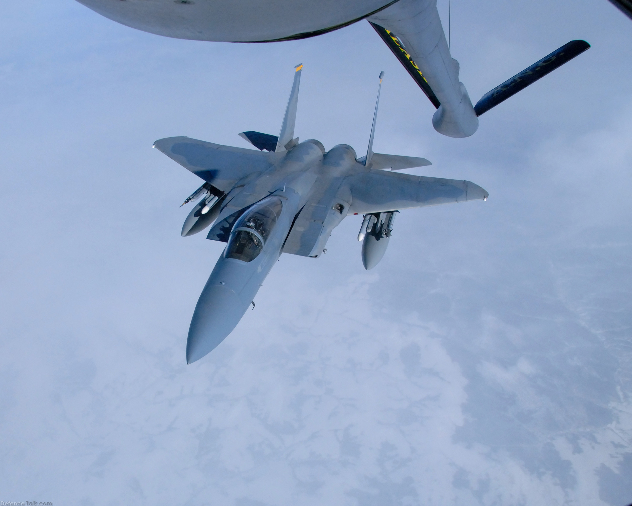 F-15 gets gas at 20,000 Feet