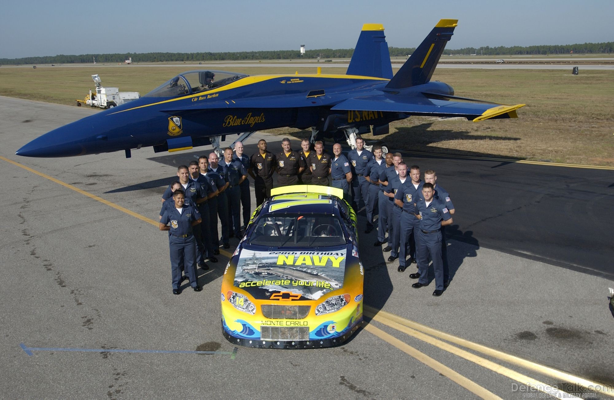 F/A-18 Hornets + Chevrolet - Blue Angels, US Navy