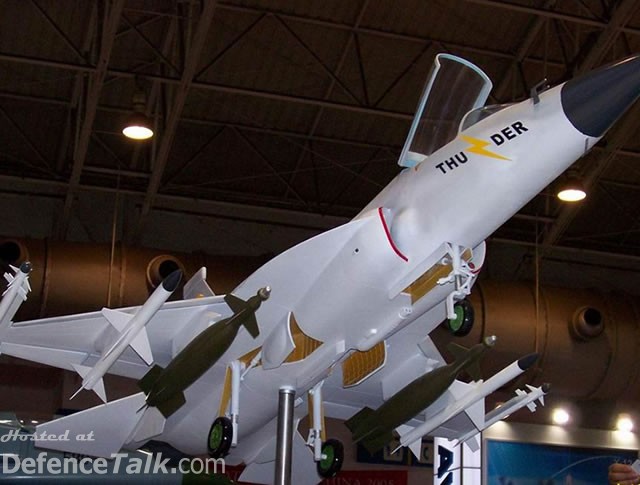 JF-17 Thunder with DSI
