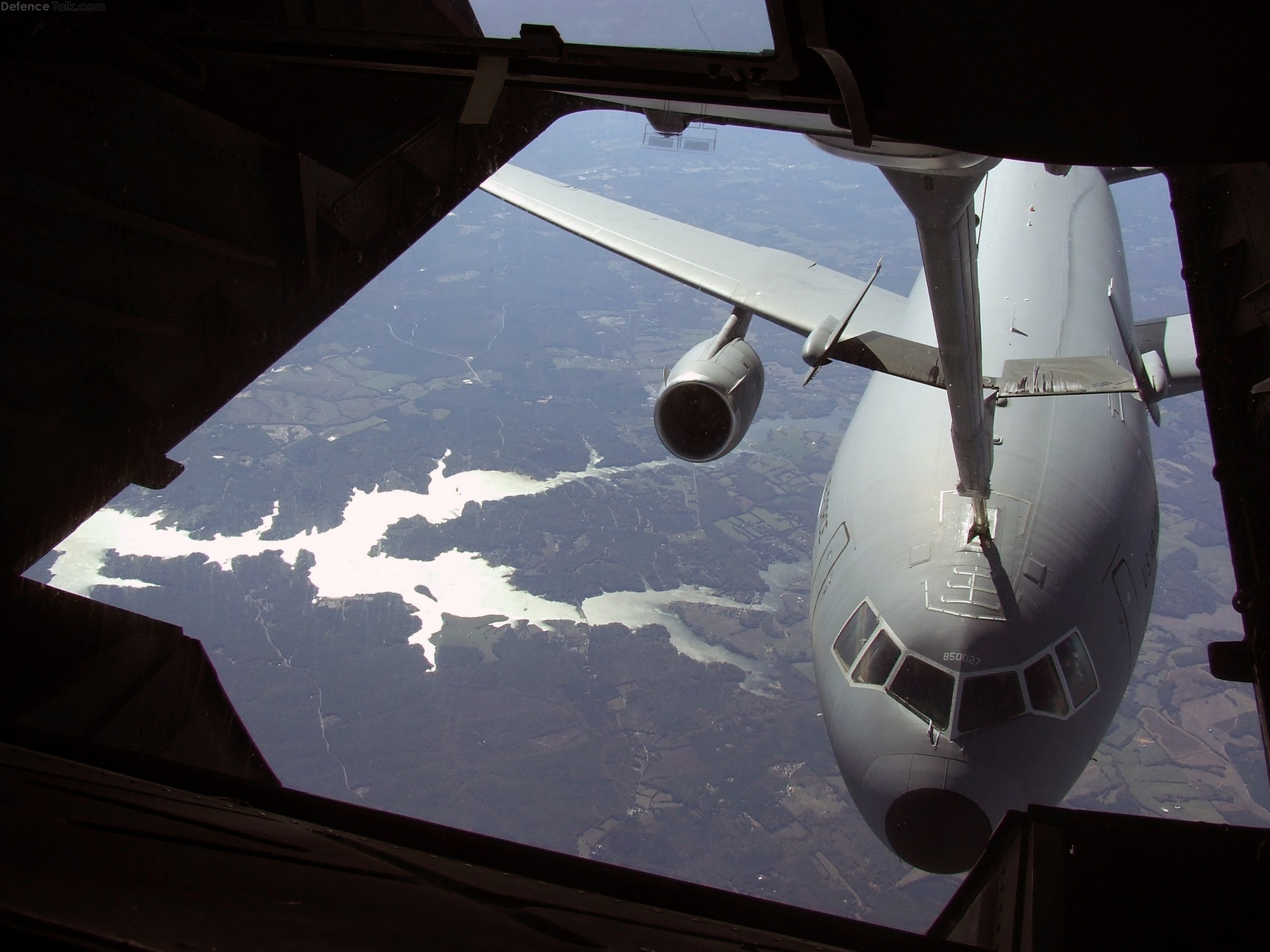 KC-10 Extender Refueling - USAF