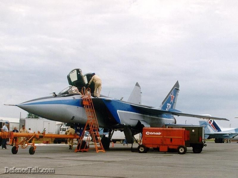 MiG-31 E Foxhund