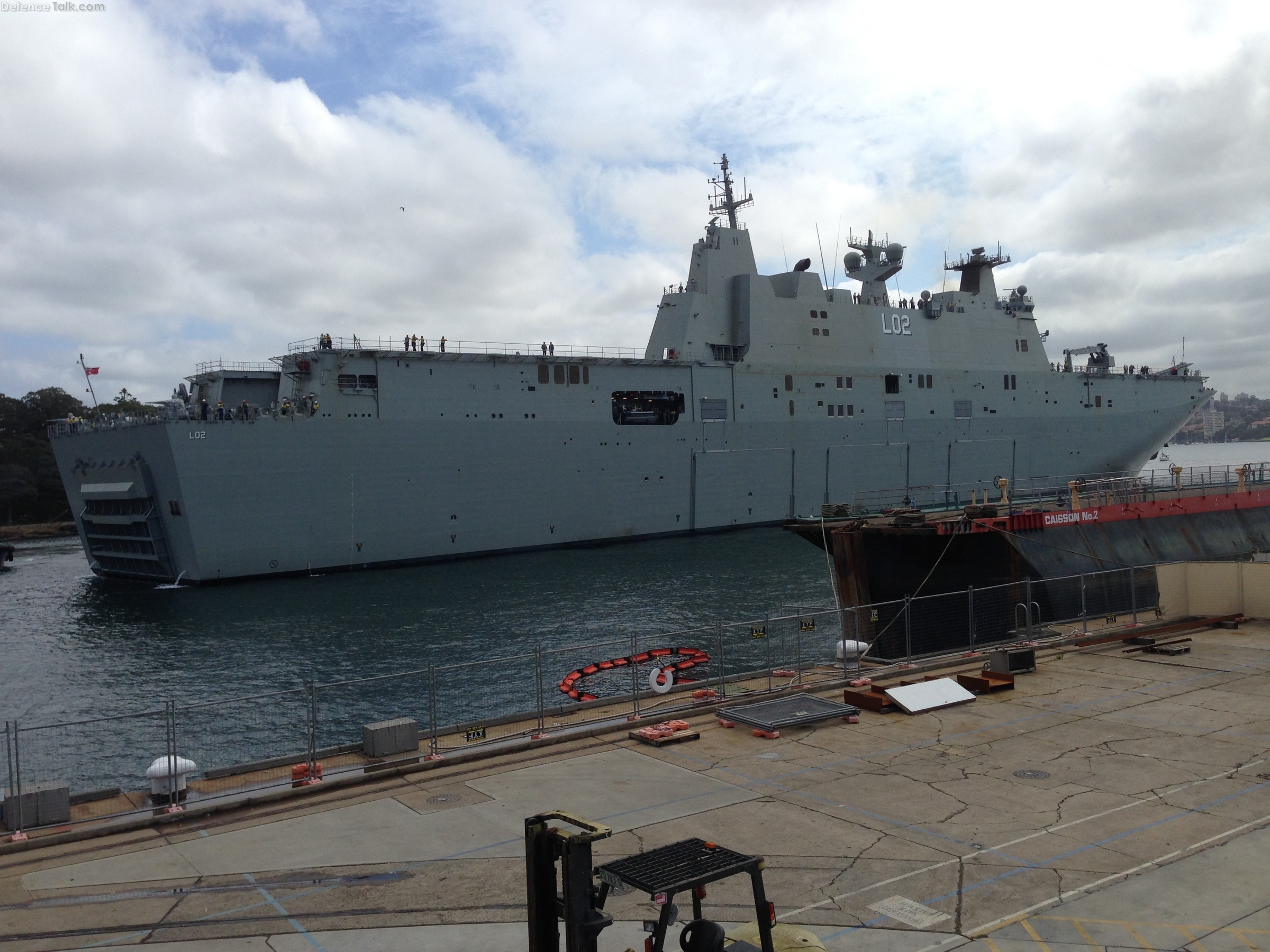 NUship Canberra Arriving in Sydney