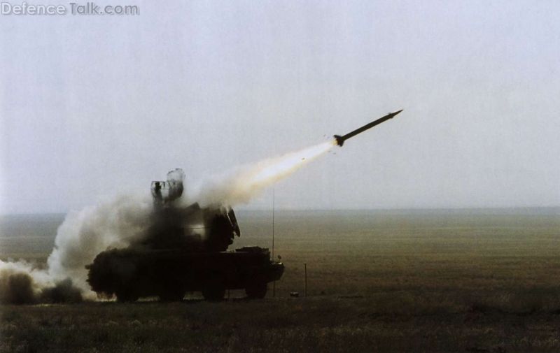 Osa firing 9M33 missile