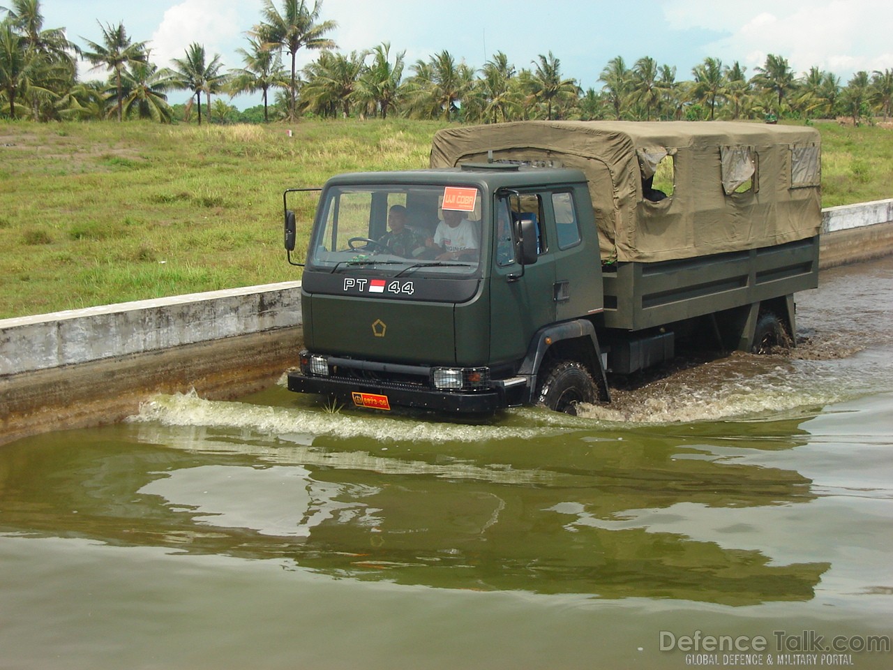 PT44 MAESA - Wading