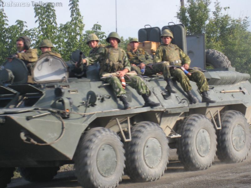 Russian troops, BTR-80
