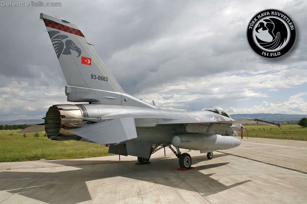 Tuaf F-16