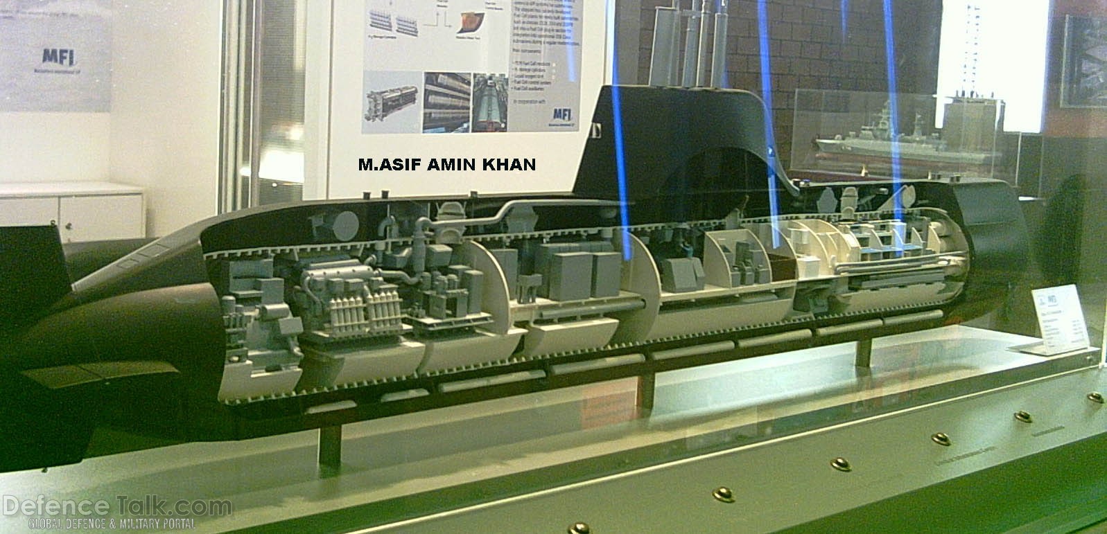 Type-214 Submarine Model - IDEAS 2006, Pakistan