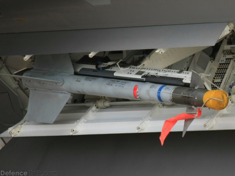 USAF F-22A Raptor AIM-9 Sidewinder Missile