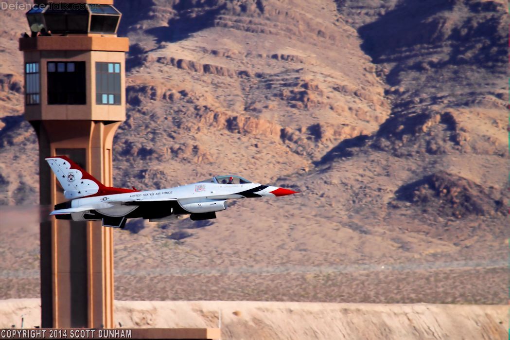 USAF Thunderbirds F-16 Viper