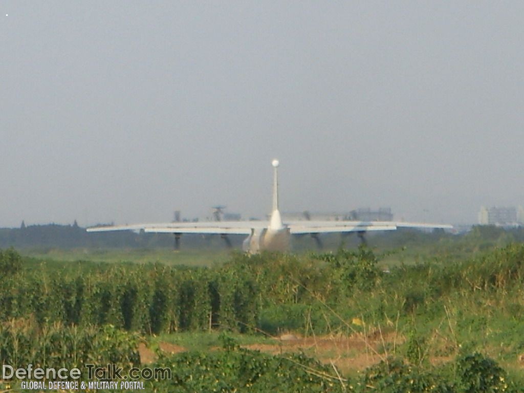 Y-8 ECM - People's Liberation Army Air Force
