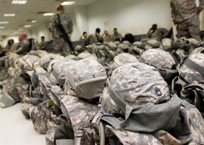 army-helmets-gear