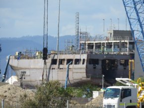 NUSHIP Arafura from Pelican Pt Rd, 31 Mar 20.JPG