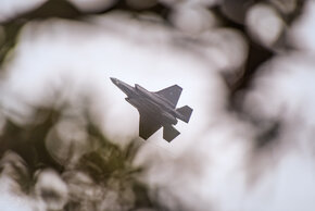 AP-2026-01-26-1206-4686-SOH Invasion Day harbour festival - F35.jpg