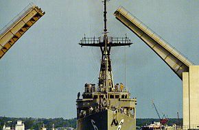 AVENGER CLASS MINE COUNTERMEASURES VESSEL, USA