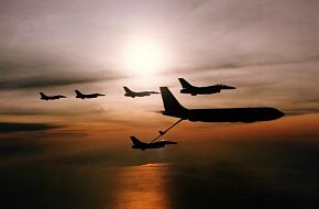 Five F-16 Fighting Falcon and a KC-135 Stratotanker