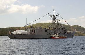 USS Nicholas (FFG 47)