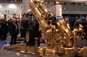 M777 lightweight 155mm towed howitzer