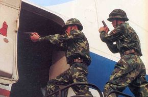 PLA-PAP anti-terrorist trainning