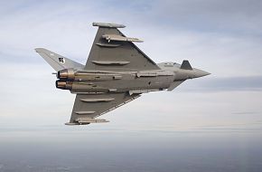 EuroFighter flies with Meteor missile