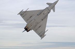 EuroFighter flies with Meteor missile