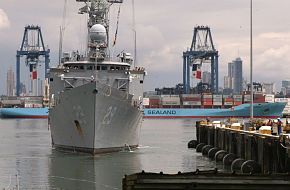 USS Stephen Groves FFG 29