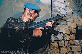 MP5-A3 SUBMACHINE GUN