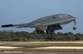 B-2 Spirit Stealth Bomber - US Air Force