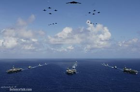 USS Abraham Lincoln (CVN 72), USS Kitty Hawk (CV 63) and USS Ronald Reagan