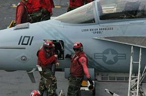 F/A-18F Super Hornet and an F/A-18C Hornet - Valiant Shield 2006.