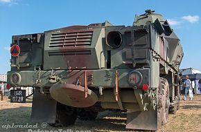 Dana wheeled 152mm self-propelled artillery - Polish Army