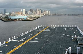 USS Kearsarge (LHD 3) - Amphibious Assault Ship