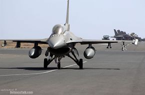 F16 aircraft demonstration - Steadfast Jaguar 2006