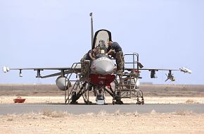 F16 aircraft demonstration - Steadfast Jaguar 2006