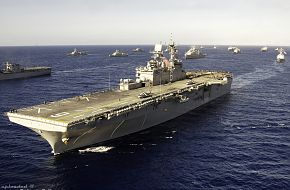 Amphibious Assault Ship USS Bonhomme Richard (LHD-6)