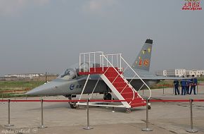 JL-15 (L-15) Falcon - People's Liberation Army Air Force